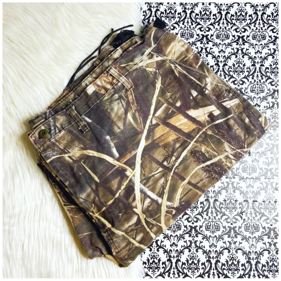 Oversize Outfitters : Men’s size : 3XL : camo print mossy outdoor hunting pants